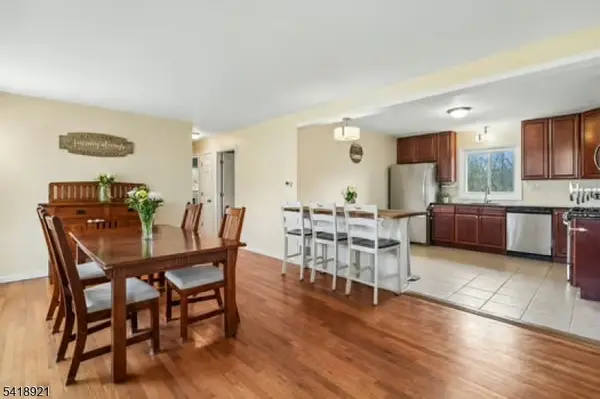 91 Sycamore Ave, Bridgewater Twp., NJ 08807