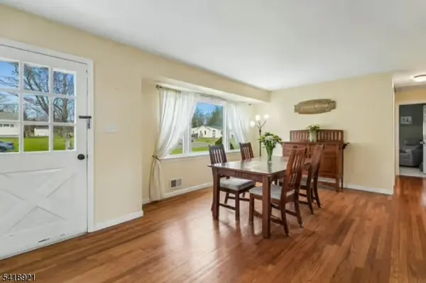 91 Sycamore Ave, Bridgewater Twp., NJ 08807