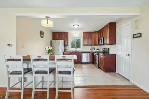 91 Sycamore Ave, Bridgewater Twp., NJ 08807