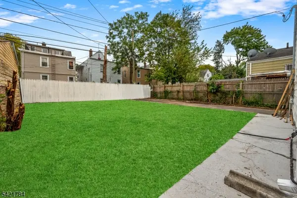 510 Halsted St, East Orange City, NJ 07018