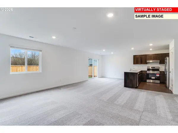 5738 Bainbridge RD, Eugene, OR 97402