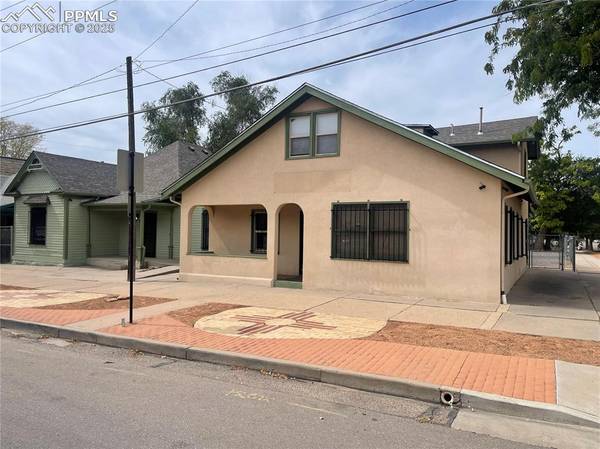 825 Greenwood ST, Pueblo, CO 81003