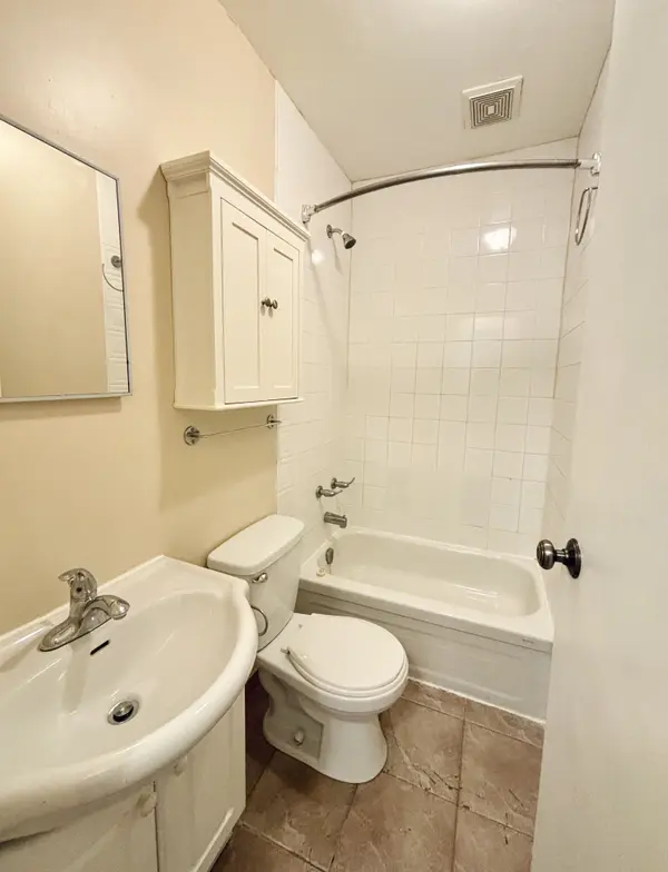 16 Strathmore BLVD, Toronto E03, ON M4J 1P2