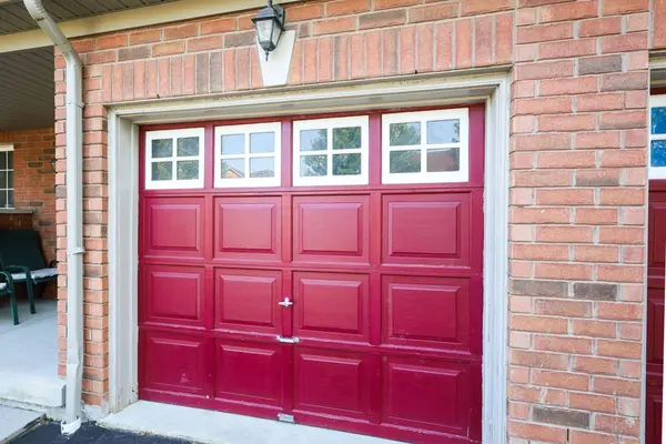 29 Beer CRES, Ajax, ON L1S 0A4