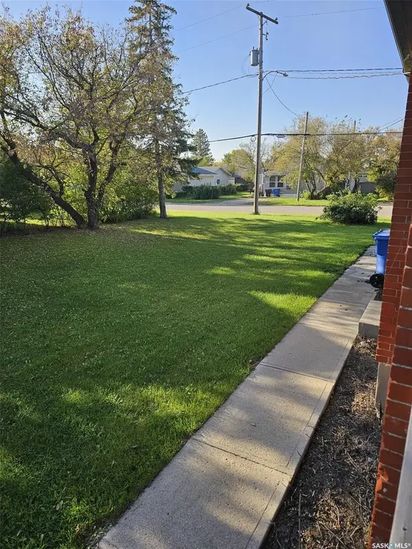 608 Walsh AVENUE, Oxbow, SK S0C 2B0