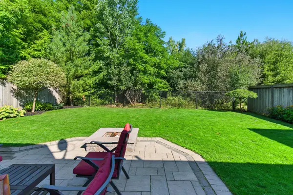 290 Eaton ST, Halton Hills, ON L7G 6N8