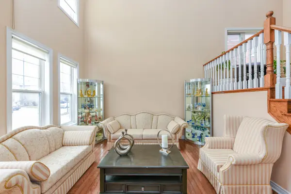 24 Jacksonville DR, Brampton, ON L6P 2Z3