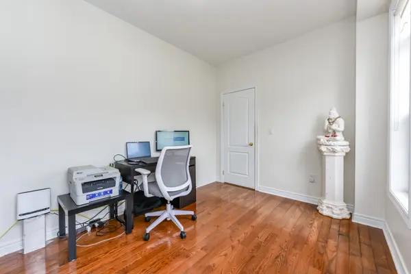 22 Jacksonville DR, Brampton, ON L6P 2Z3