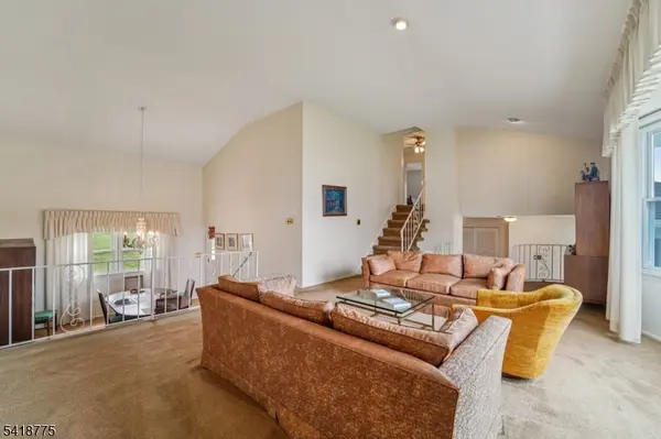 14 Eton Pl, Springfield Twp., NJ 07081