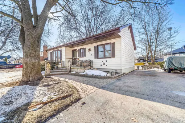 251 Codrington ST, Barrie, ON L4M 1S6