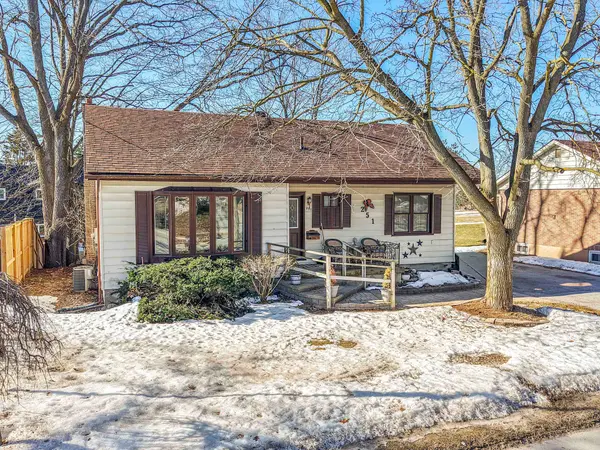 251 Codrington ST,  Barrie,  ON L4M 1S6