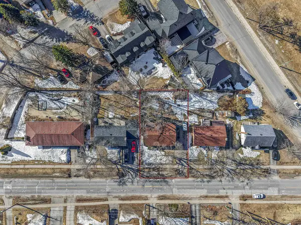 251 Codrington ST, Barrie, ON L4M 1S6