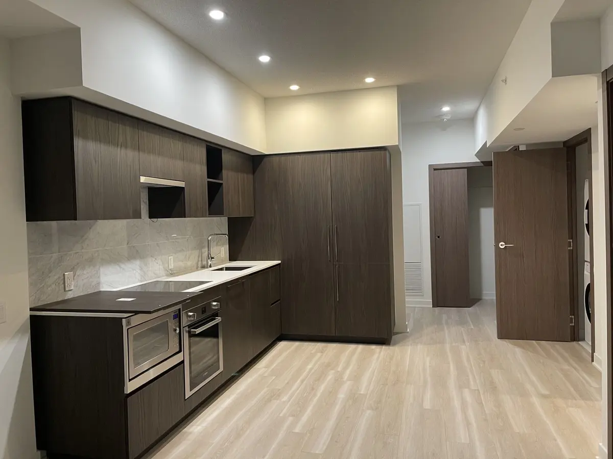 17 Bathurst ST #3611, Toronto C01, ON M5V 0N1