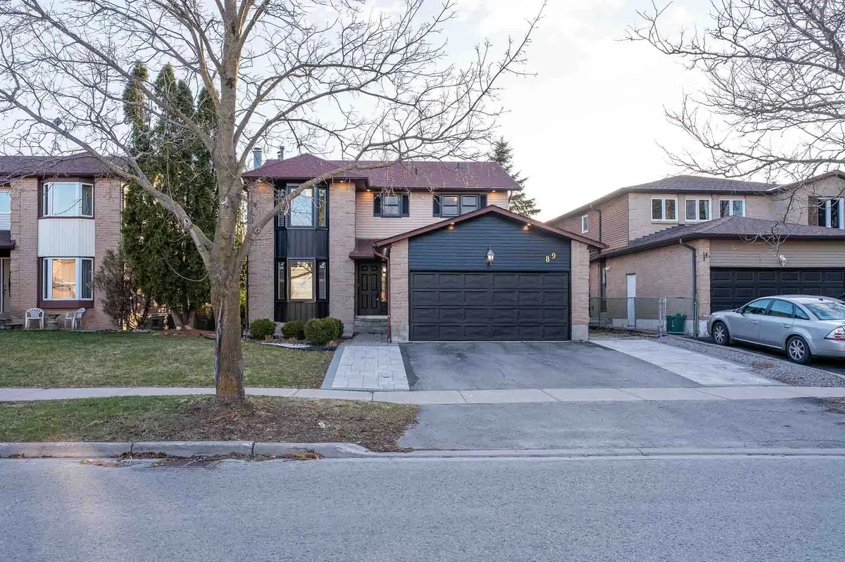 89 Batson DR, Aurora, ON L4G 3R2