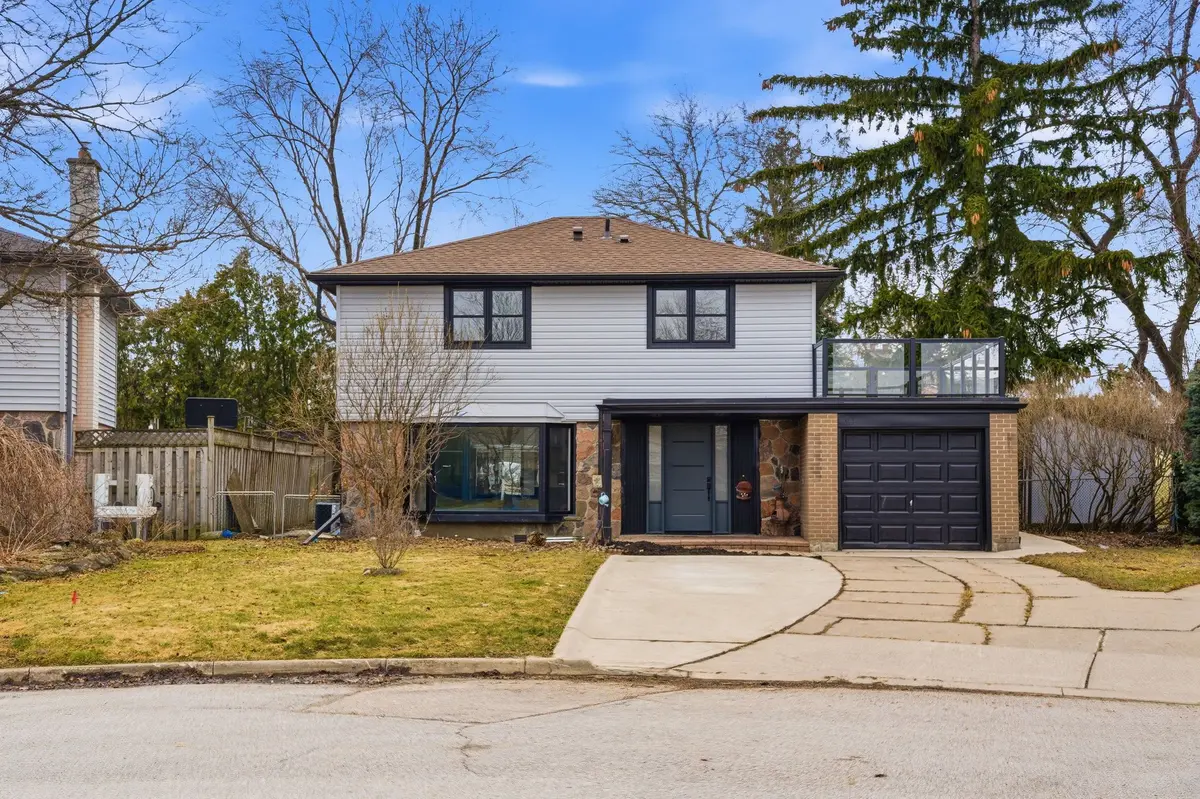 30 Allendale RD, Brampton, ON L6W 2Y8