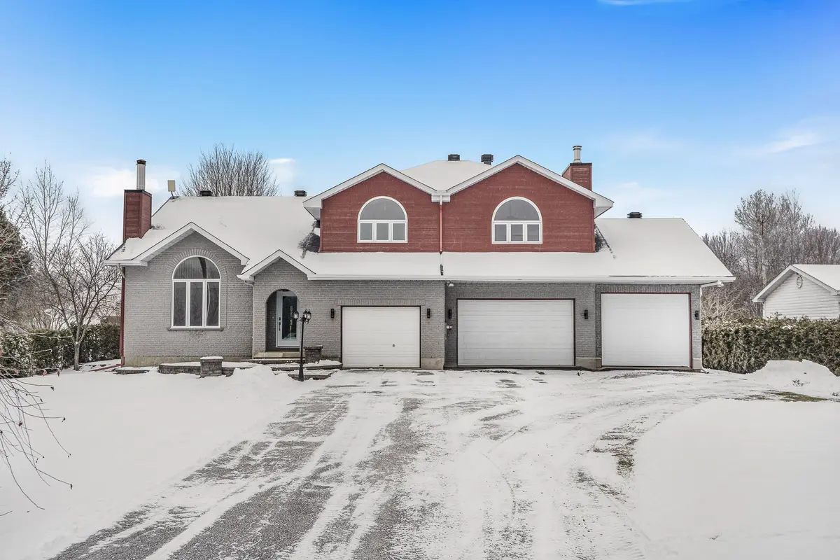 1650 Gourley RD, East Hawkesbury, ON K6A 2R2