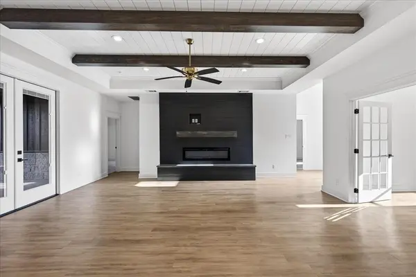 114 Castlewood Road, Enchanted Oaks, TX 75156