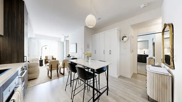 158 Front ST E #301, Toronto C08, ON M5A 0K9