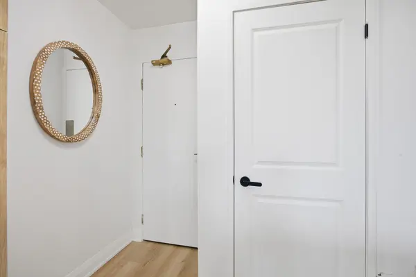 1950 Kennedy RD #101, Toronto E04, ON M1P 4S9