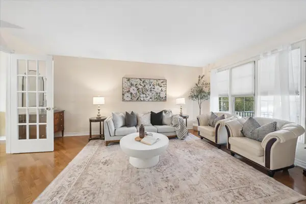 1674 Heathside CRES, Pickering, ON L1V 5V6