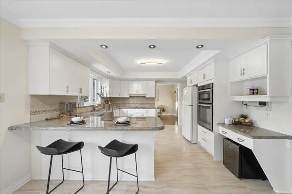 1674 Heathside CRES, Pickering, ON L1V 5V6