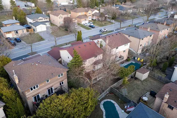 89 Batson DR, Aurora, ON L4G 3R2