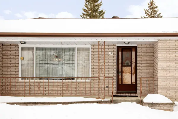 19 Steel ST, Barrie, ON L4M 2E6