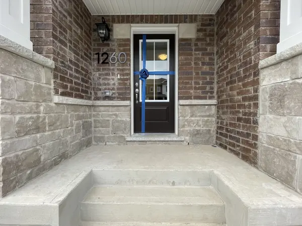 1260 Wintergreen PL, Milton, ON L9E 1S3