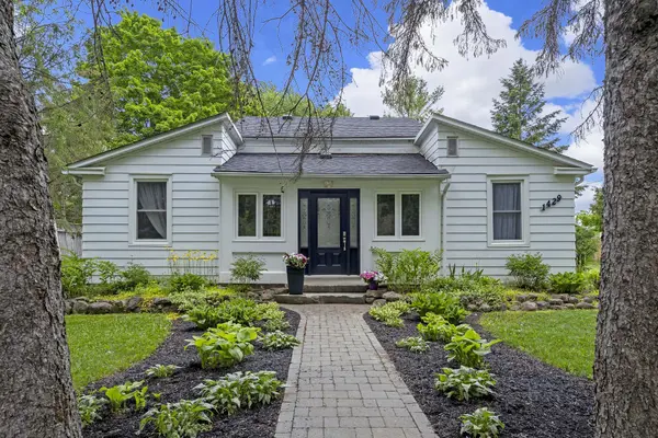 1429 Queen ST, Caledon, ON L7K 0E4
