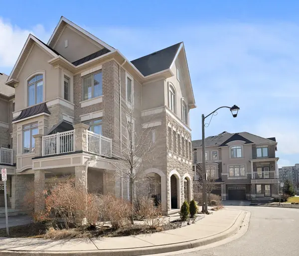 2435 Greenwich Dr DR #25, Oakville, ON L6M 0S4