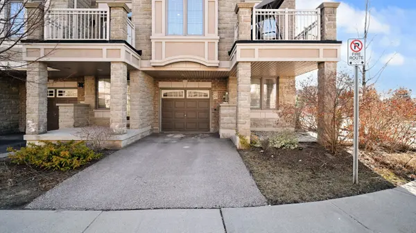 2435 Greenwich Dr DR #25, Oakville, ON L6M 0S4