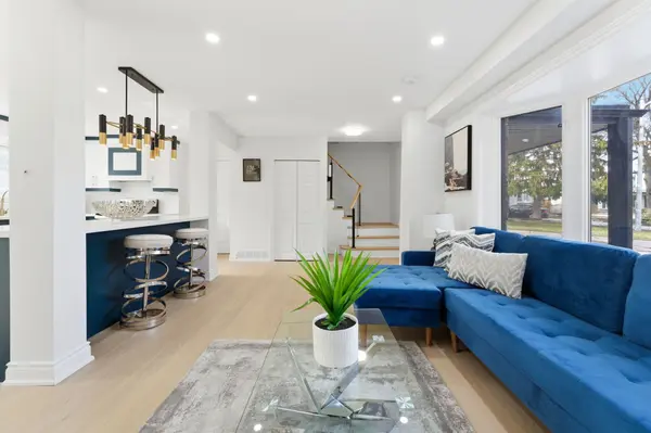 30 Allendale RD, Brampton, ON L6W 2Y8