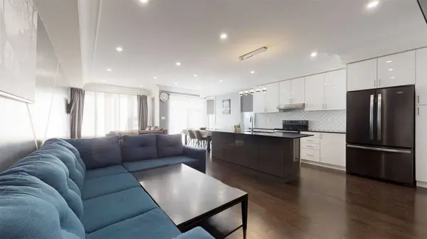 55 hubbell RD, Brampton, ON L6Y 1P3