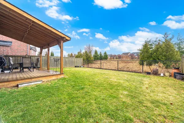 23 Twistleton ST, Caledon, ON L7C 3V9