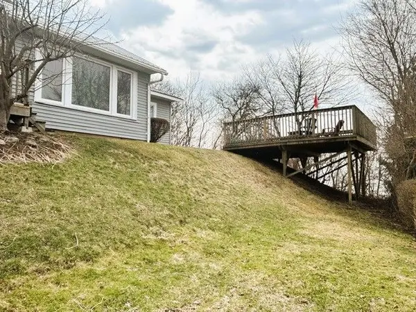 49225 Blair , R. R. 2 DR, Malahide, ON N5H 2R2