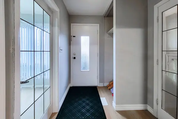 88 Radford ST, Hamilton, ON L8S 3E6