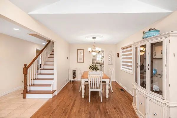 40 Artistic BLVD, Hamilton, ON L8T 4Z9