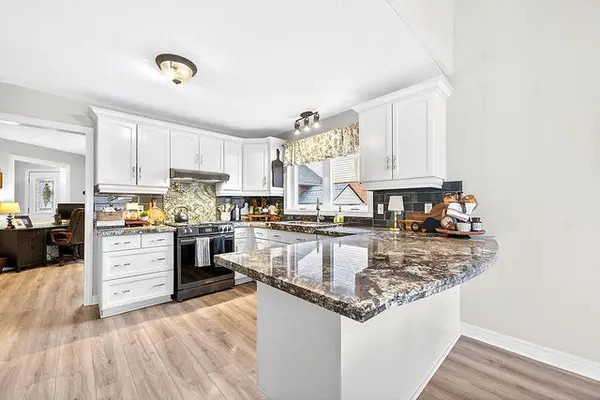 7 Etherington CRES, Hamilton, ON L0R 1C0