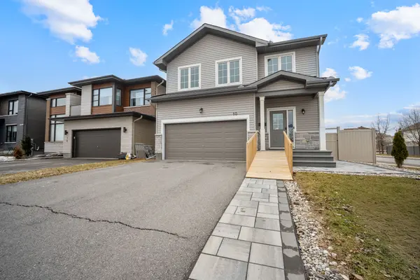 10 Kinetic WAY, Barrhaven, ON K2J 0C9