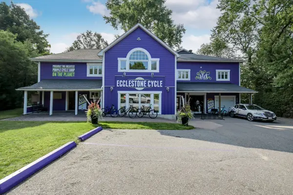 230 Ecclestone DR, Bracebridge, ON P1L 1G4