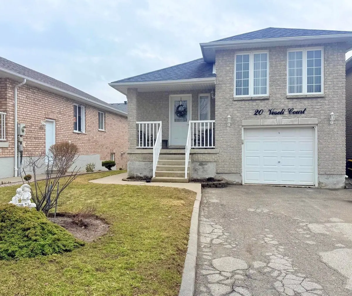 20 Veseli CT N, Bradford West Gwillimbury, ON L3Z 3C3