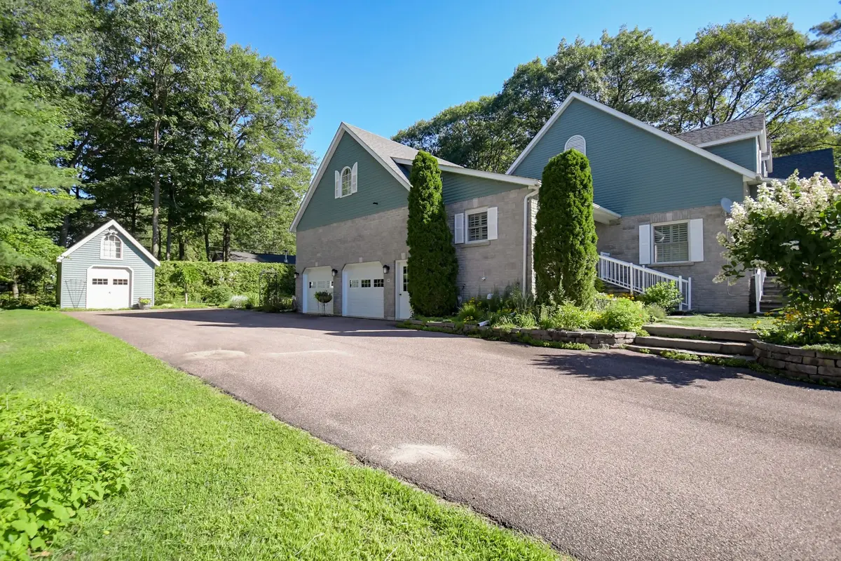 160 Tiffany TRL, Gravenhurst, ON P1P 1A6