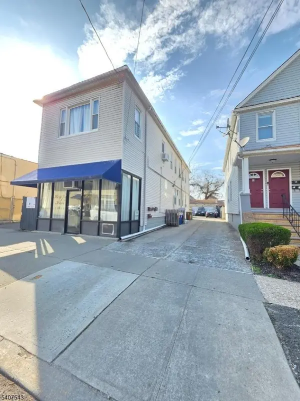 15 E Price St, Linden City, NJ 07036