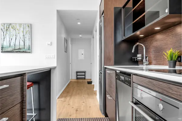 75 St Nicholas ST #1804, Toronto C01, ON M4Y 0A5