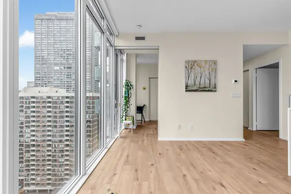 75 St Nicholas ST #1804, Toronto C01, ON M4Y 0A5