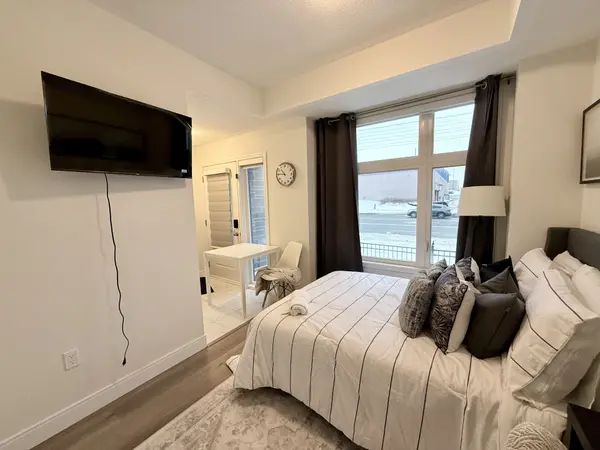 1411 Coral Springs PATH #Main, Oshawa, ON L1K 3G1