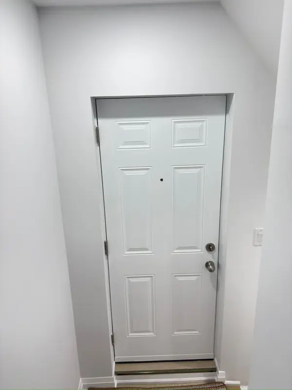 89 Conarty CRES #Bsmt, Whitby, ON L1P 0L3