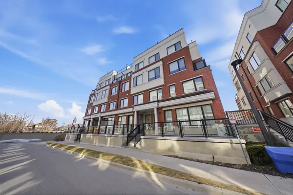 500 Alex Gardner CIR #104, Aurora, ON L4G 3G5