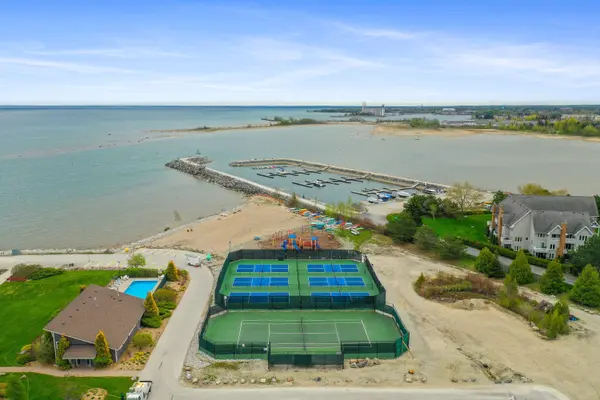 408 Mariners WAY, Collingwood, ON L9Y 5C7