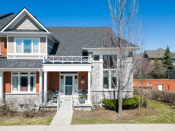 13 Collship LN, Collingwood, ON L9Y 0J6